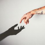 Alex Warren - Chasing Shadows