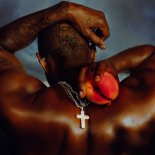 USHER - Kissing Strangers