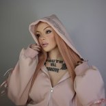 Tina Chris - Zagubiona w tłumie