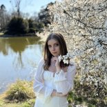 Magdalena Wasylik - Kwiaty we włosach