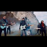 Universe - Ona Czeka Ona Wie