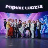 Roztańczona Reprezentacja, Akcent & MiłyPan feat. Mig, Topky, Sławomir, Magdalena Narożna, Defis, WEEKEND & Zenon Martyniuk - Piękni Ludzie